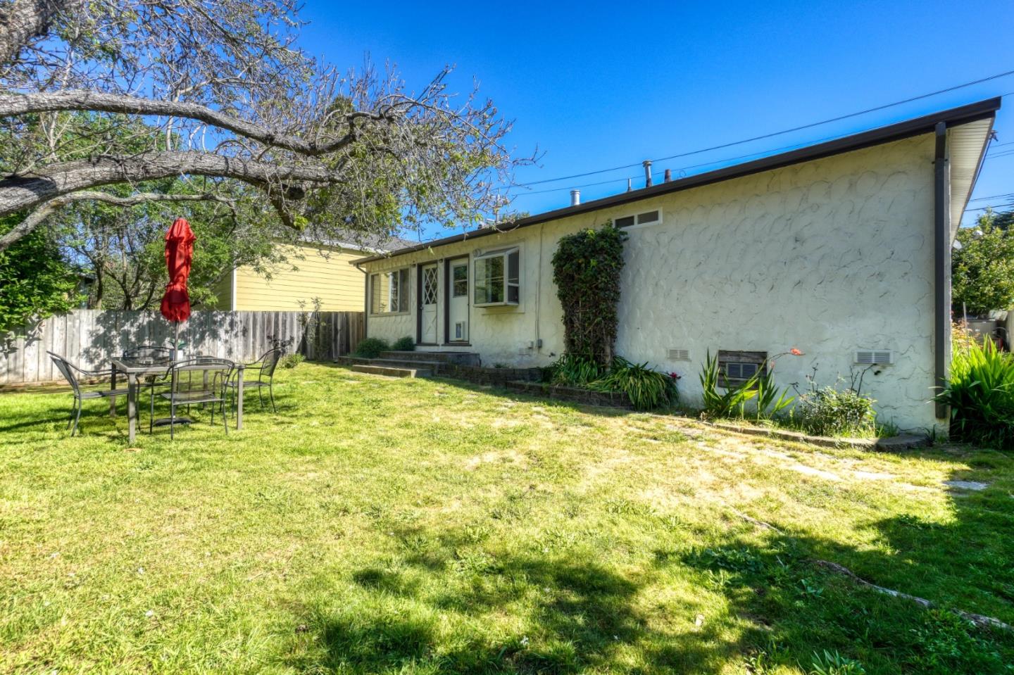 Detail Gallery Image 33 of 33 For 331 San Carlos Ave, El Granada,  CA 94018 - 3 Beds | 1 Baths