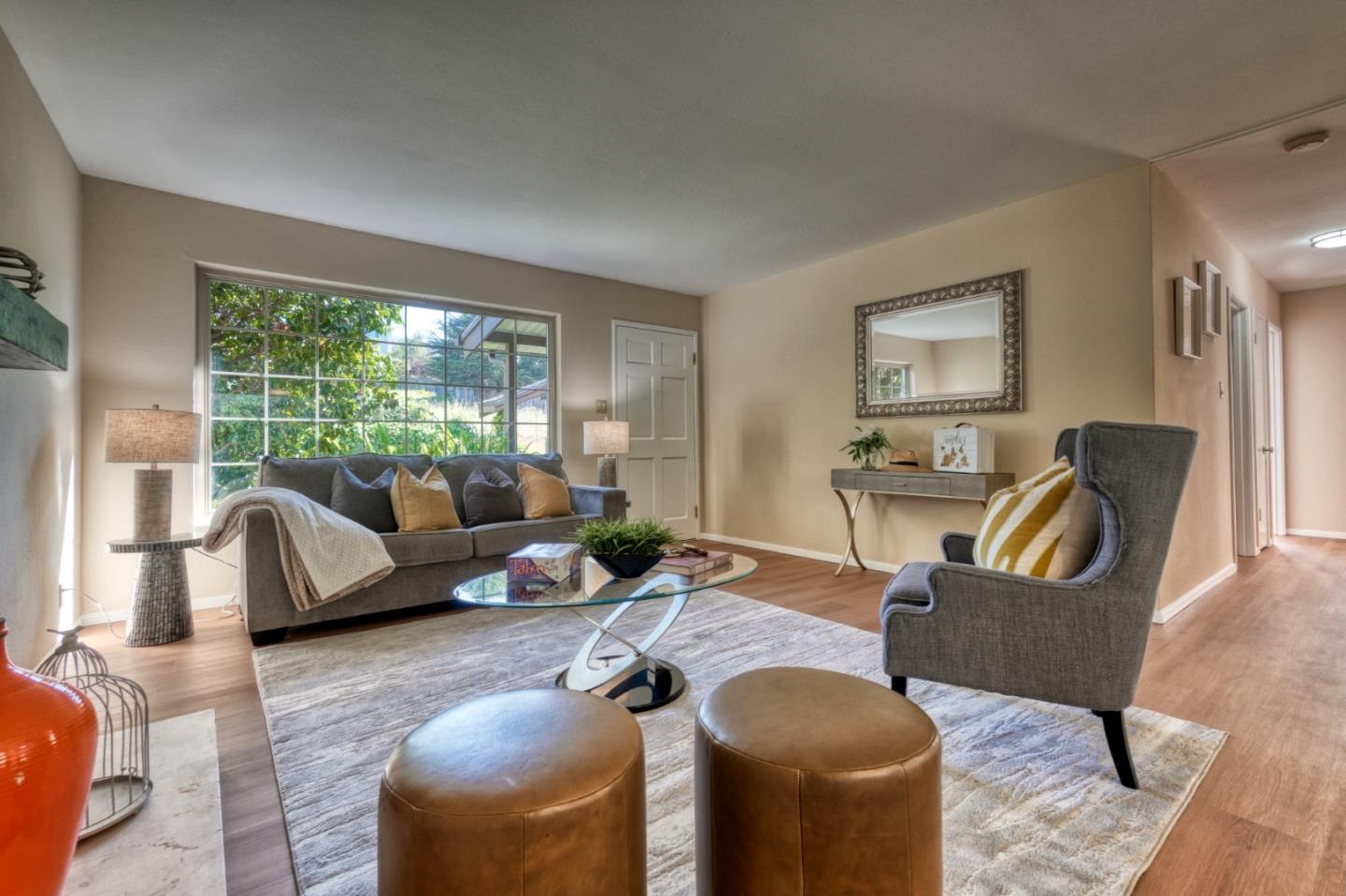 Detail Gallery Image 7 of 33 For 331 San Carlos Ave, El Granada,  CA 94018 - 3 Beds | 1 Baths