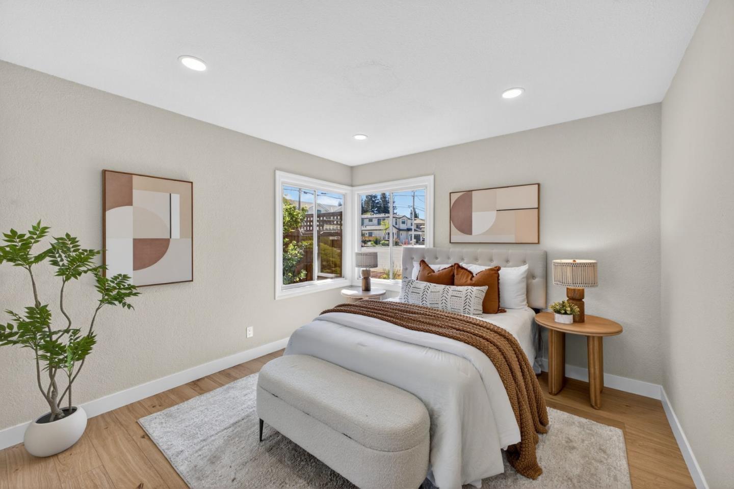 Detail Gallery Image 23 of 39 For 2169 Yorkshire Way, Mountain View,  CA 94040 - 4 Beds | 2 Baths