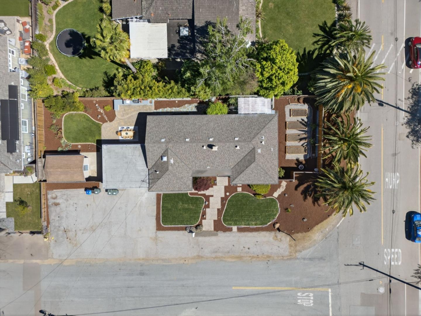 Detail Gallery Image 38 of 39 For 2169 Yorkshire Way, Mountain View,  CA 94040 - 4 Beds | 2 Baths