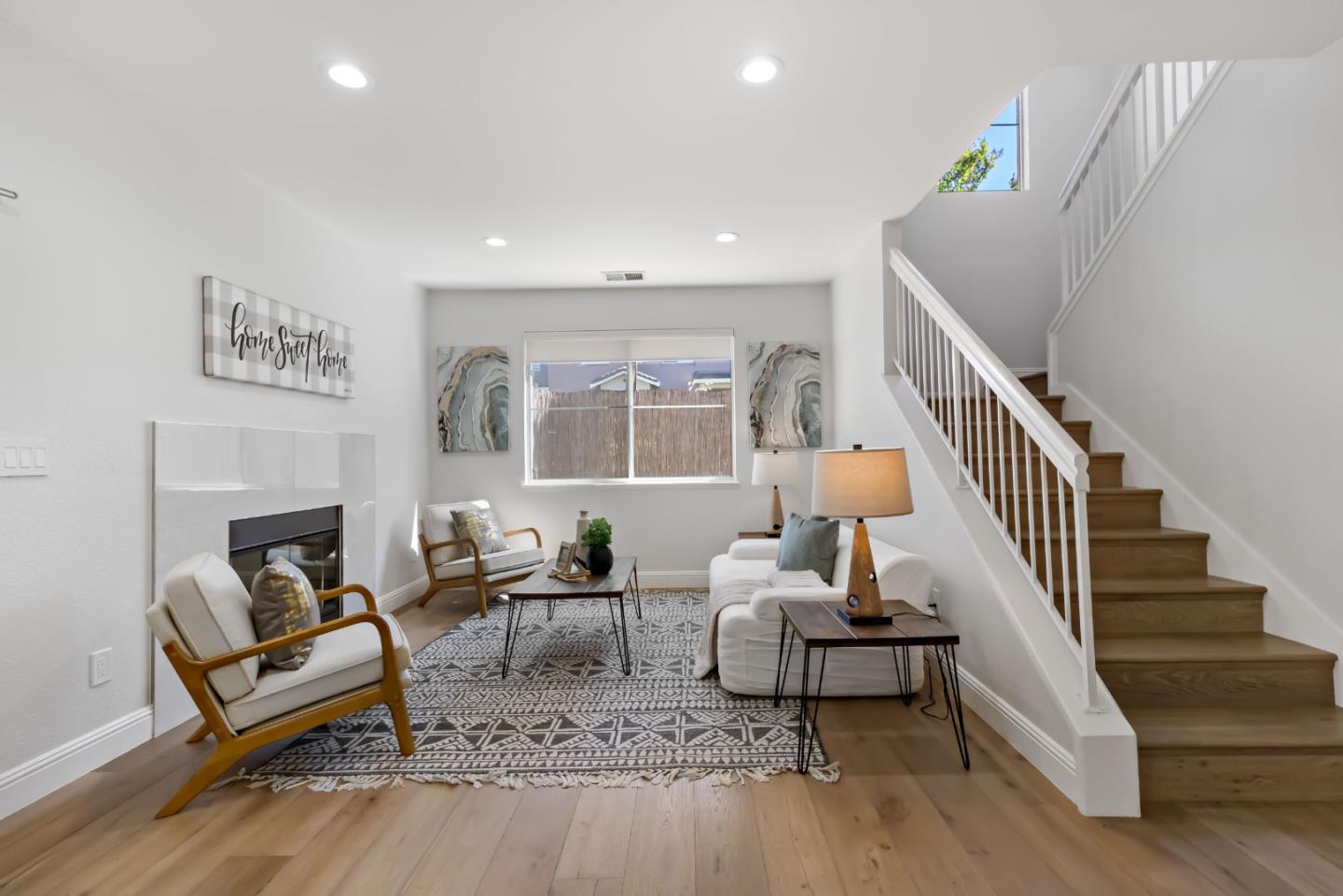 Detail Gallery Image 2 of 61 For 3526 Jasmine Cir, San Jose,  CA 95135 - 3 Beds | 2/1 Baths