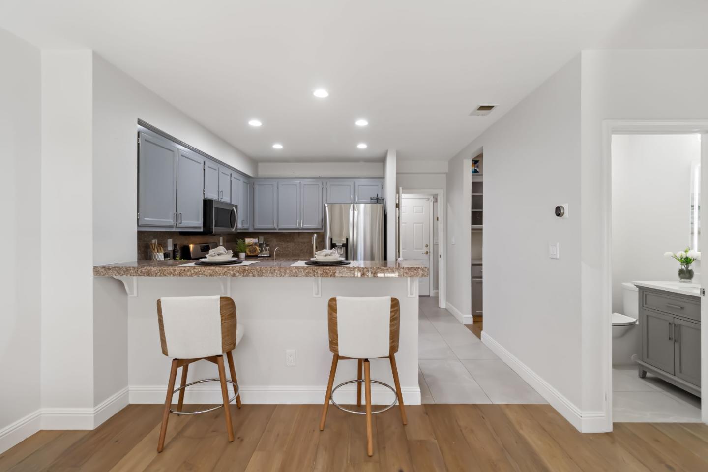 Detail Gallery Image 24 of 61 For 3526 Jasmine Cir, San Jose,  CA 95135 - 3 Beds | 2/1 Baths