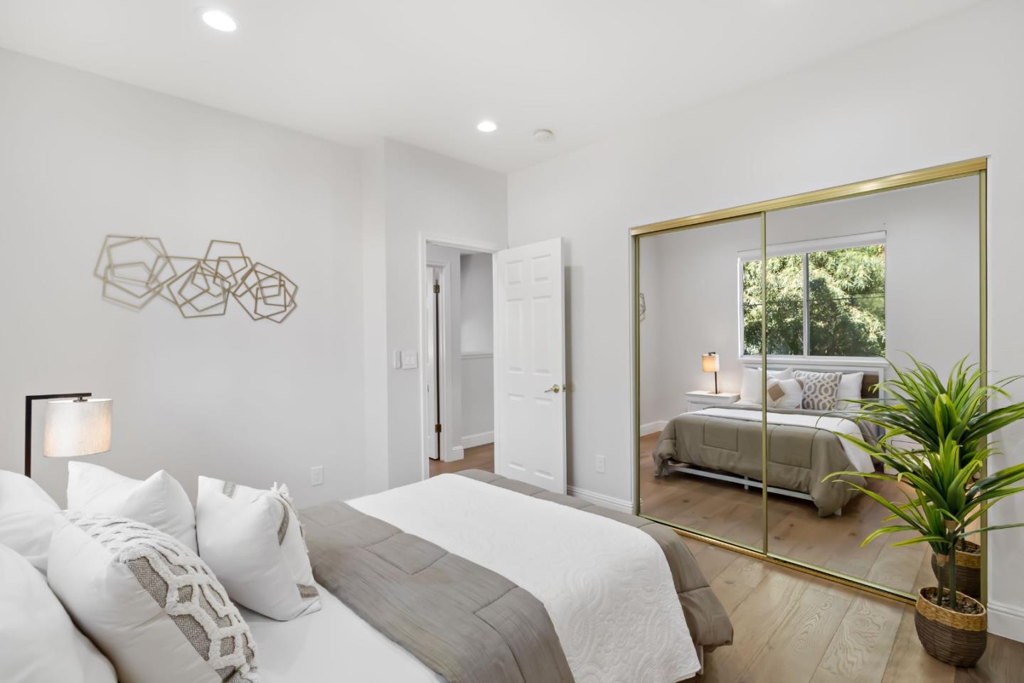 Detail Gallery Image 40 of 61 For 3526 Jasmine Cir, San Jose,  CA 95135 - 3 Beds | 2/1 Baths