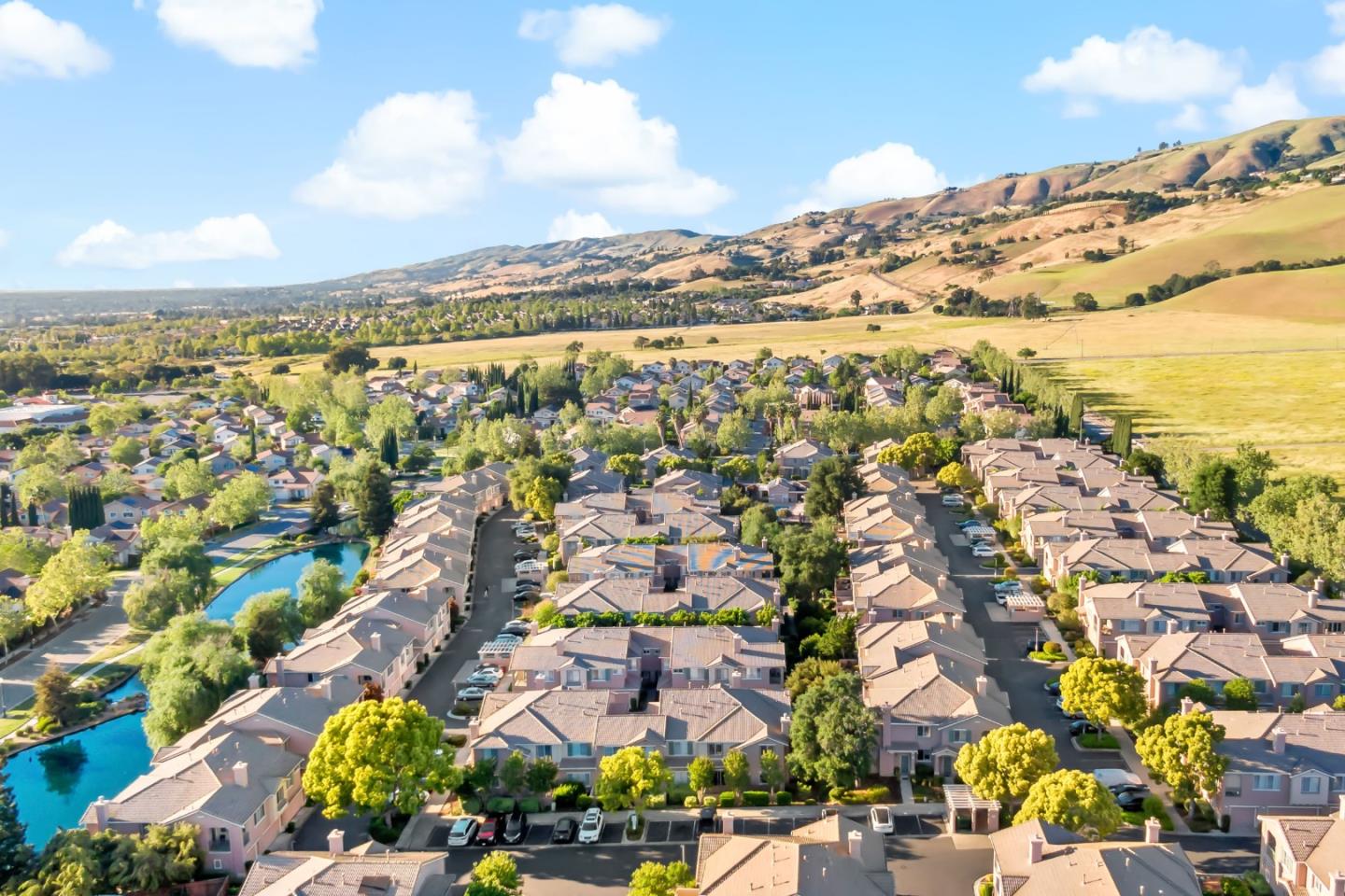 Detail Gallery Image 57 of 61 For 3526 Jasmine Cir, San Jose,  CA 95135 - 3 Beds | 2/1 Baths