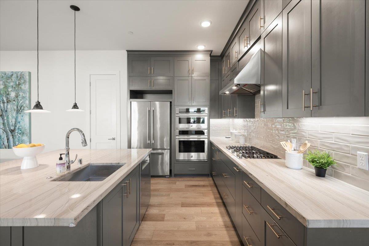 Detail Gallery Image 14 of 46 For 45349 Tom Blalock St #102,  Fremont,  CA 94539 - 4 Beds | 3/1 Baths