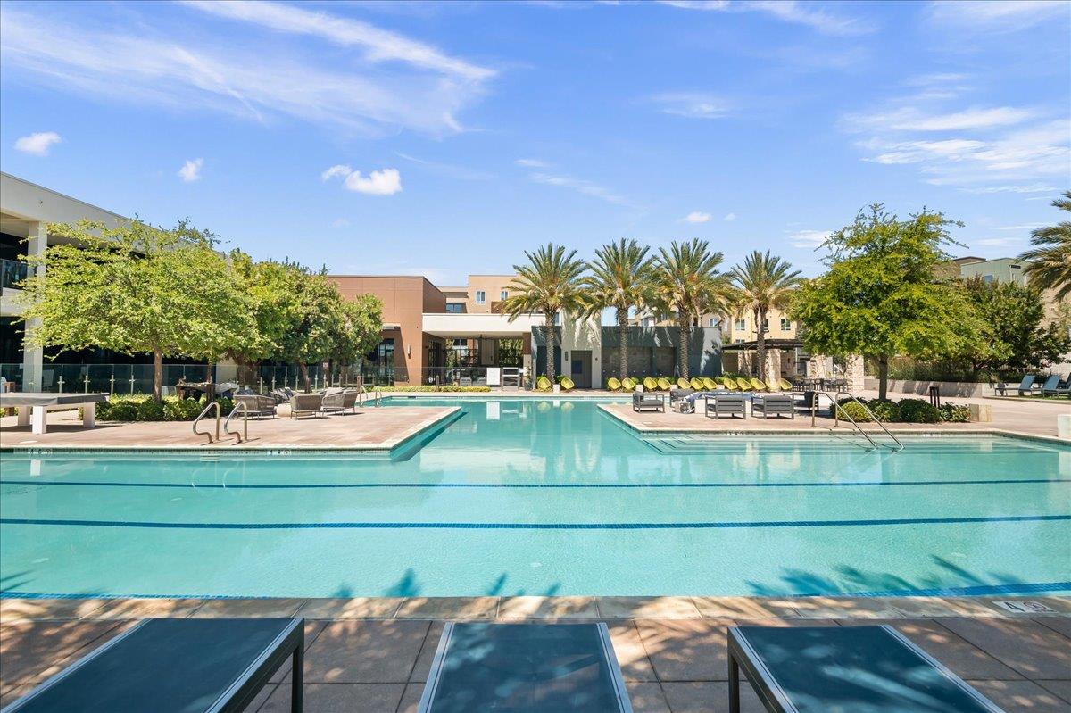 Detail Gallery Image 32 of 46 For 45349 Tom Blalock St #102,  Fremont,  CA 94539 - 4 Beds | 3/1 Baths