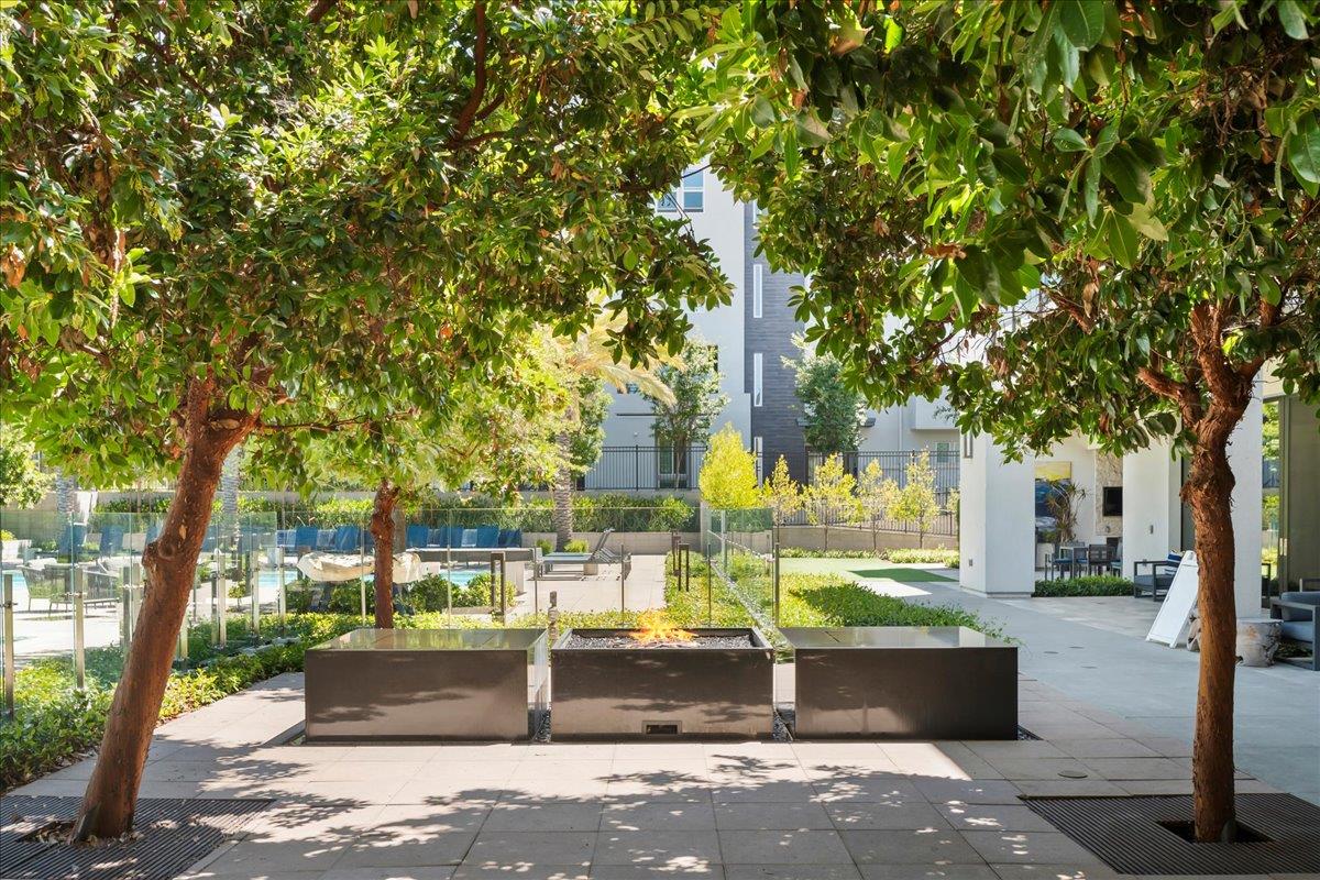 Detail Gallery Image 39 of 46 For 45349 Tom Blalock St #102,  Fremont,  CA 94539 - 4 Beds | 3/1 Baths