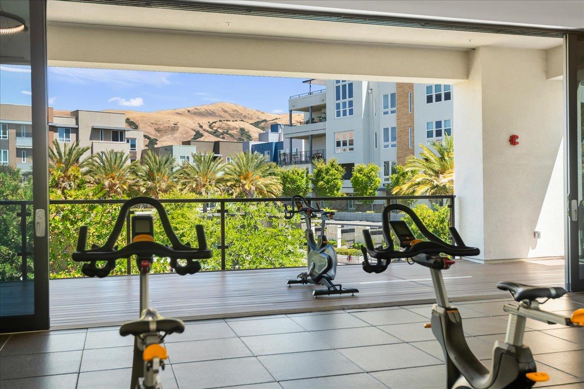 Detail Gallery Image 43 of 46 For 45349 Tom Blalock St #102,  Fremont,  CA 94539 - 4 Beds | 3/1 Baths