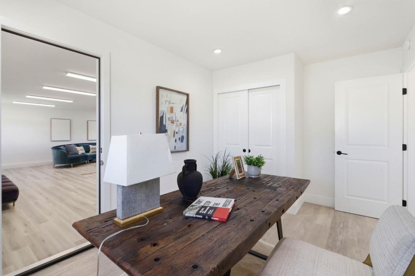 Detail Gallery Image 19 of 44 For 1122 Lynhurst Way, San Jose,  CA 95118 - 4 Beds | 2 Baths