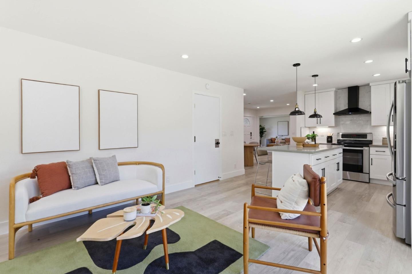 Detail Gallery Image 9 of 44 For 1122 Lynhurst Way, San Jose,  CA 95118 - 4 Beds | 2 Baths