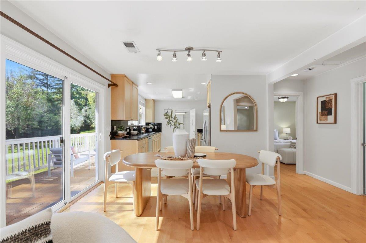 Detail Gallery Image 11 of 48 For 4258 Jefferson, Woodside,  CA 94062 - 2 Beds | 1 Baths