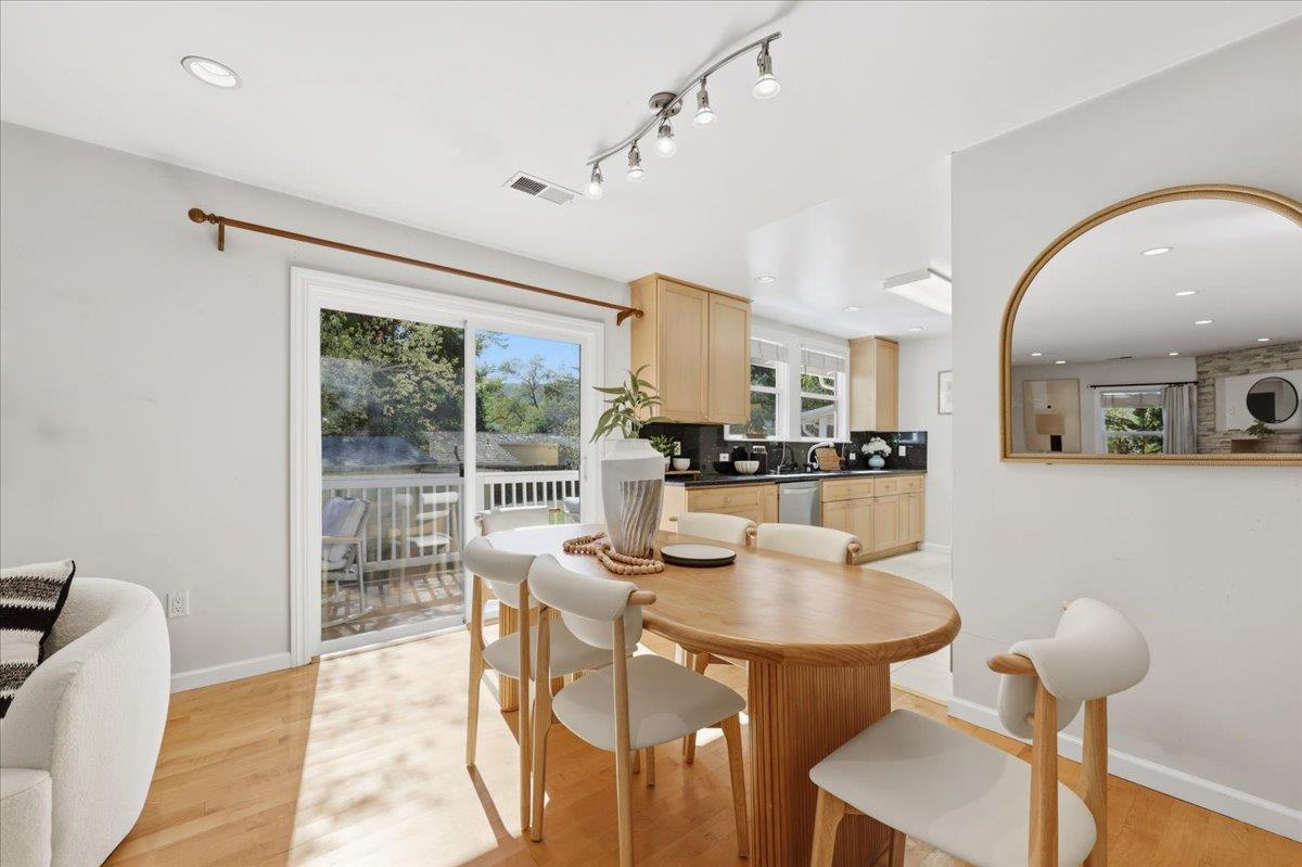 Detail Gallery Image 12 of 48 For 4258 Jefferson, Woodside,  CA 94062 - 2 Beds | 1 Baths