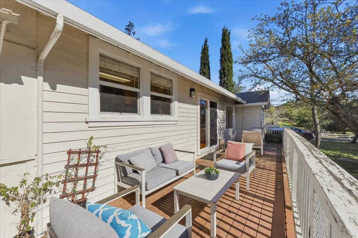 Detail Gallery Image 21 of 48 For 4258 Jefferson, Woodside,  CA 94062 - 2 Beds | 1 Baths