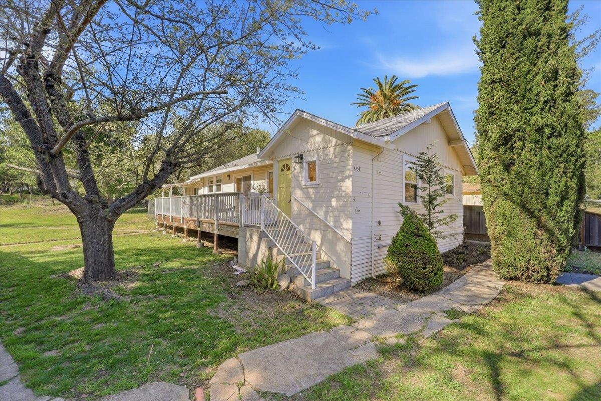 Detail Gallery Image 29 of 48 For 4258 Jefferson, Woodside,  CA 94062 - 2 Beds | 1 Baths