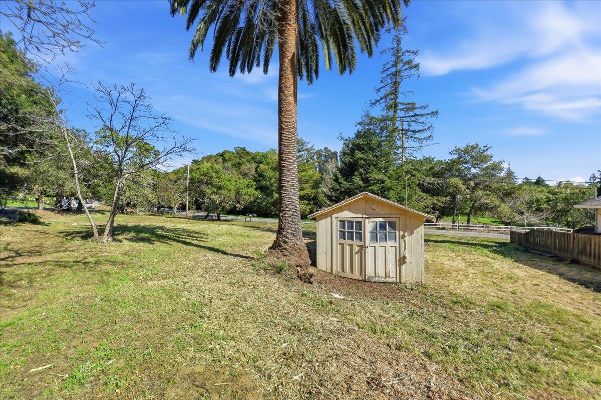 Detail Gallery Image 31 of 48 For 4258 Jefferson, Woodside,  CA 94062 - 2 Beds | 1 Baths