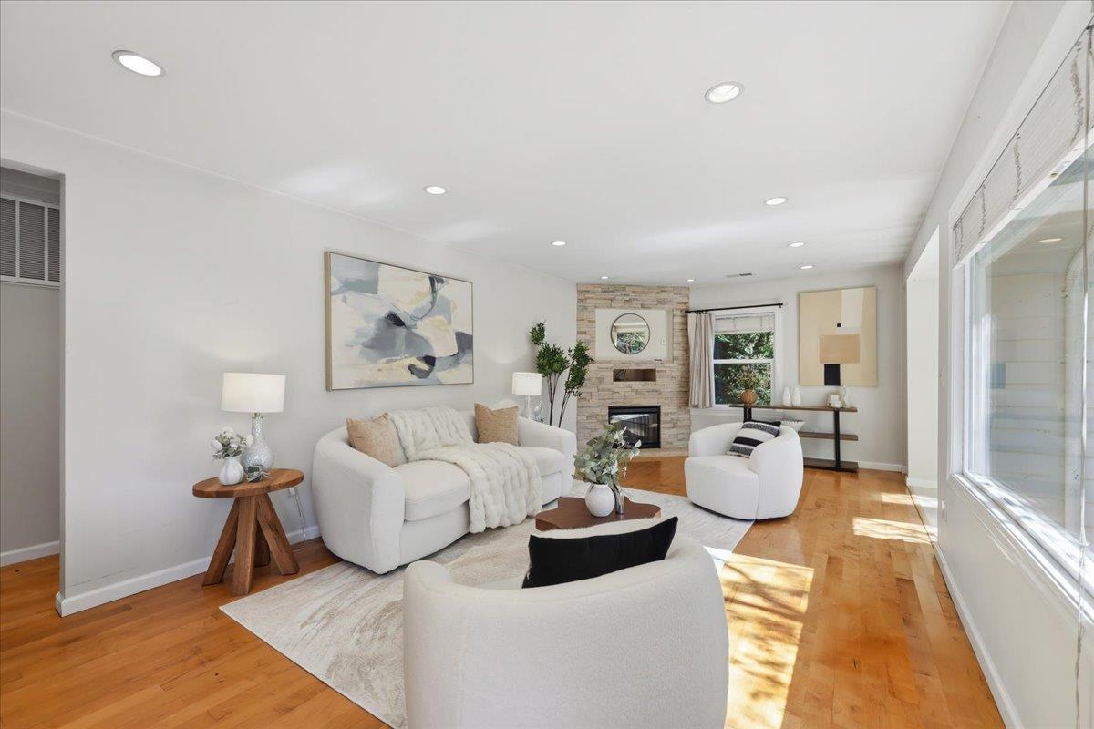 Detail Gallery Image 5 of 48 For 4258 Jefferson, Woodside,  CA 94062 - 2 Beds | 1 Baths