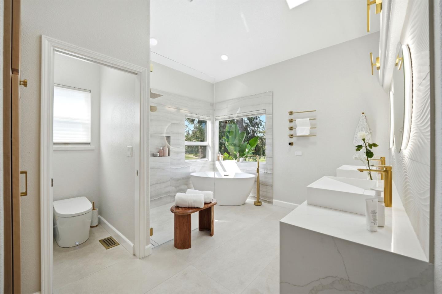 Detail Gallery Image 29 of 55 For 1355 Sonnys Way, Hollister,  CA 95023 - 4 Beds | 3 Baths