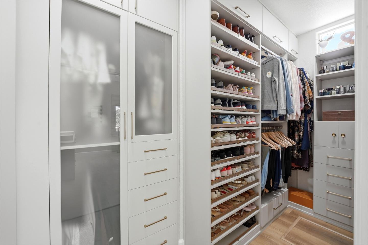 Detail Gallery Image 32 of 55 For 1355 Sonnys Way, Hollister,  CA 95023 - 4 Beds | 3 Baths