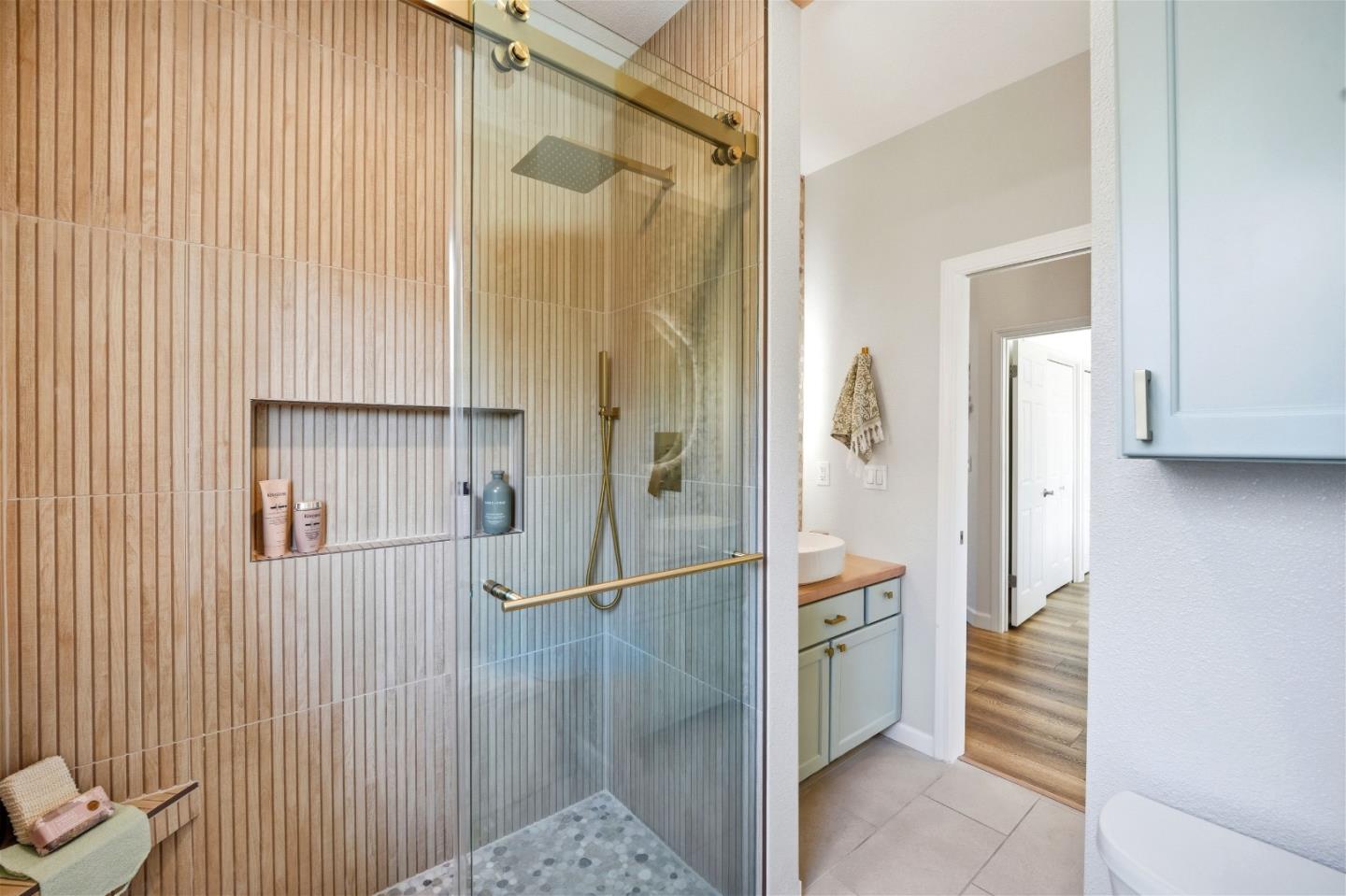 Detail Gallery Image 38 of 55 For 1355 Sonnys Way, Hollister,  CA 95023 - 4 Beds | 3 Baths