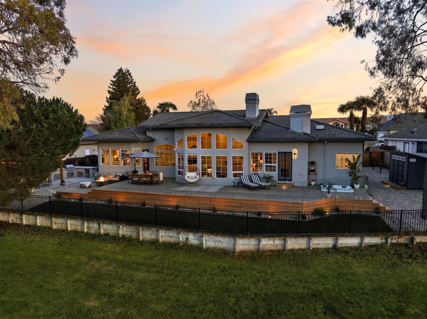 Detail Gallery Image 50 of 55 For 1355 Sonnys Way, Hollister,  CA 95023 - 4 Beds | 3 Baths