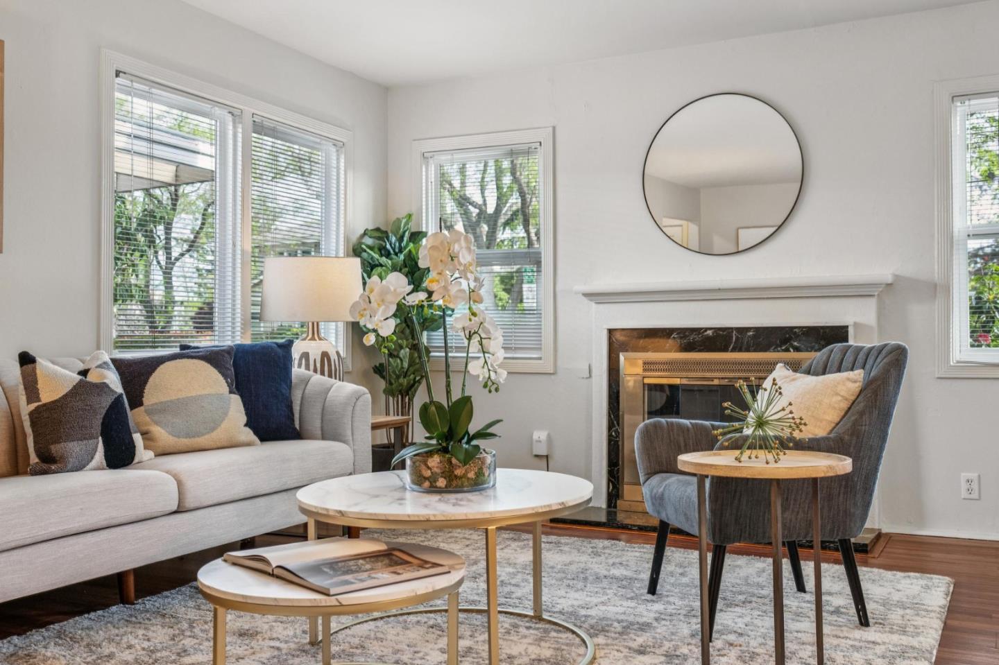 Detail Gallery Image 16 of 30 For 2704 Louis Rd, Palo Alto,  CA 94303 - 3 Beds | 2 Baths