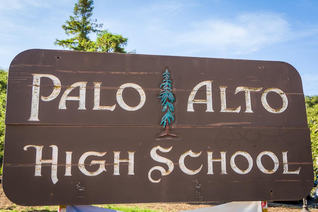 Detail Gallery Image 28 of 30 For 2704 Louis Rd, Palo Alto,  CA 94303 - 3 Beds | 2 Baths