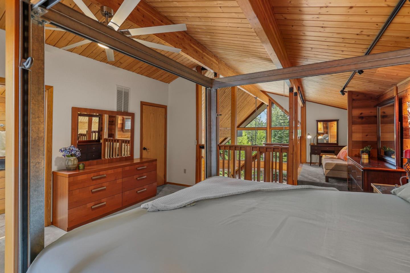 Detail Gallery Image 32 of 60 For 523 Peninsula Dr, Lake Almanor,  CA 96137 - 4 Beds | 3 Baths