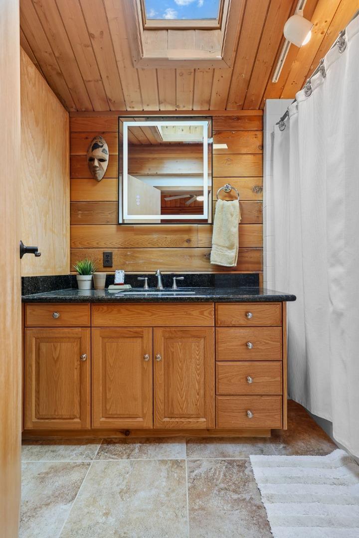 Detail Gallery Image 35 of 60 For 523 Peninsula Dr, Lake Almanor,  CA 96137 - 4 Beds | 3 Baths