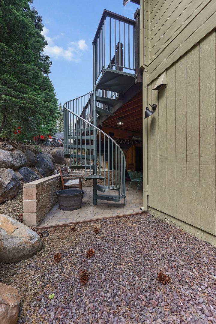 Detail Gallery Image 52 of 60 For 523 Peninsula Dr, Lake Almanor,  CA 96137 - 4 Beds | 3 Baths