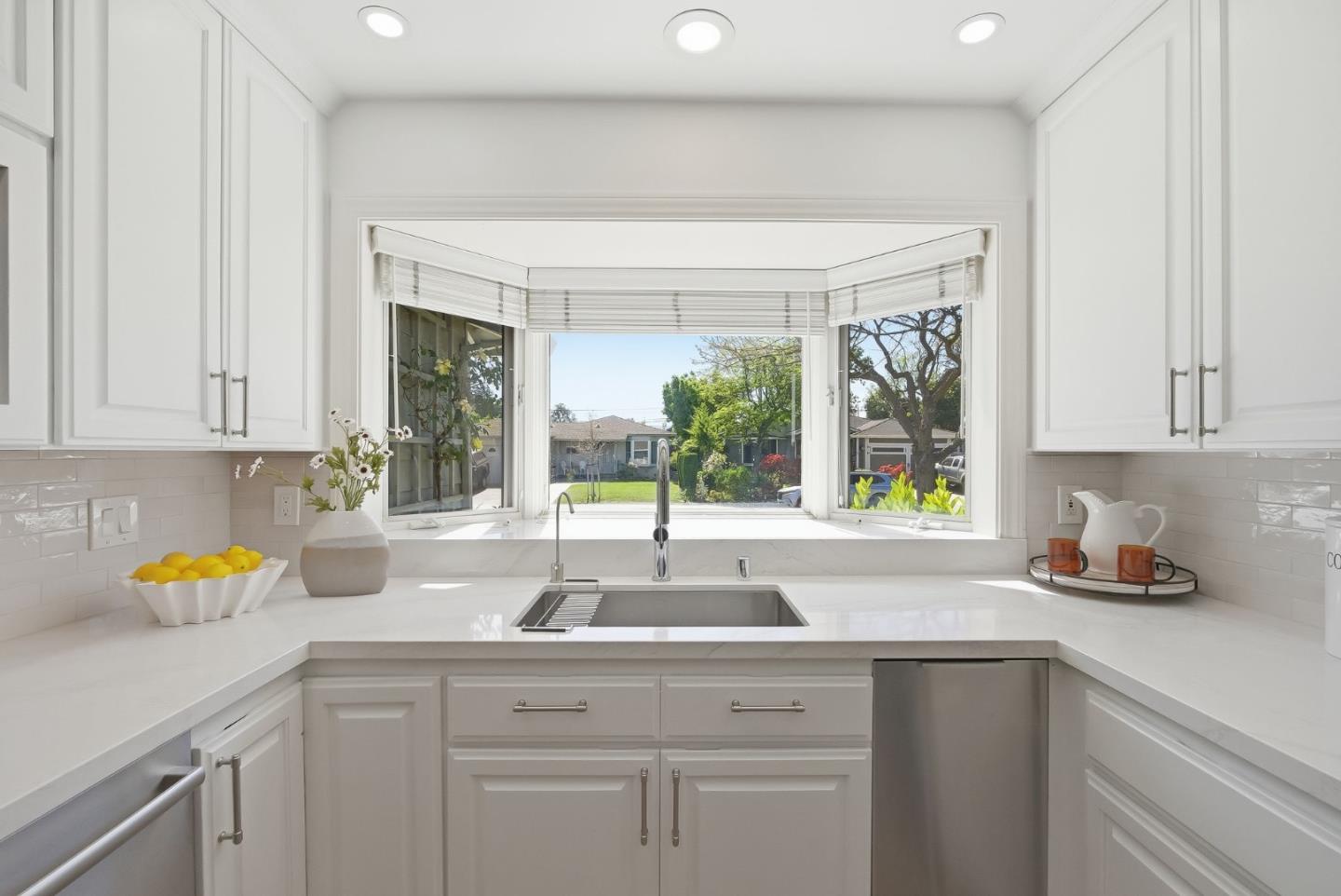 Detail Gallery Image 16 of 36 For 2688 Elliot St, Santa Clara,  CA 95051 - 3 Beds | 2 Baths