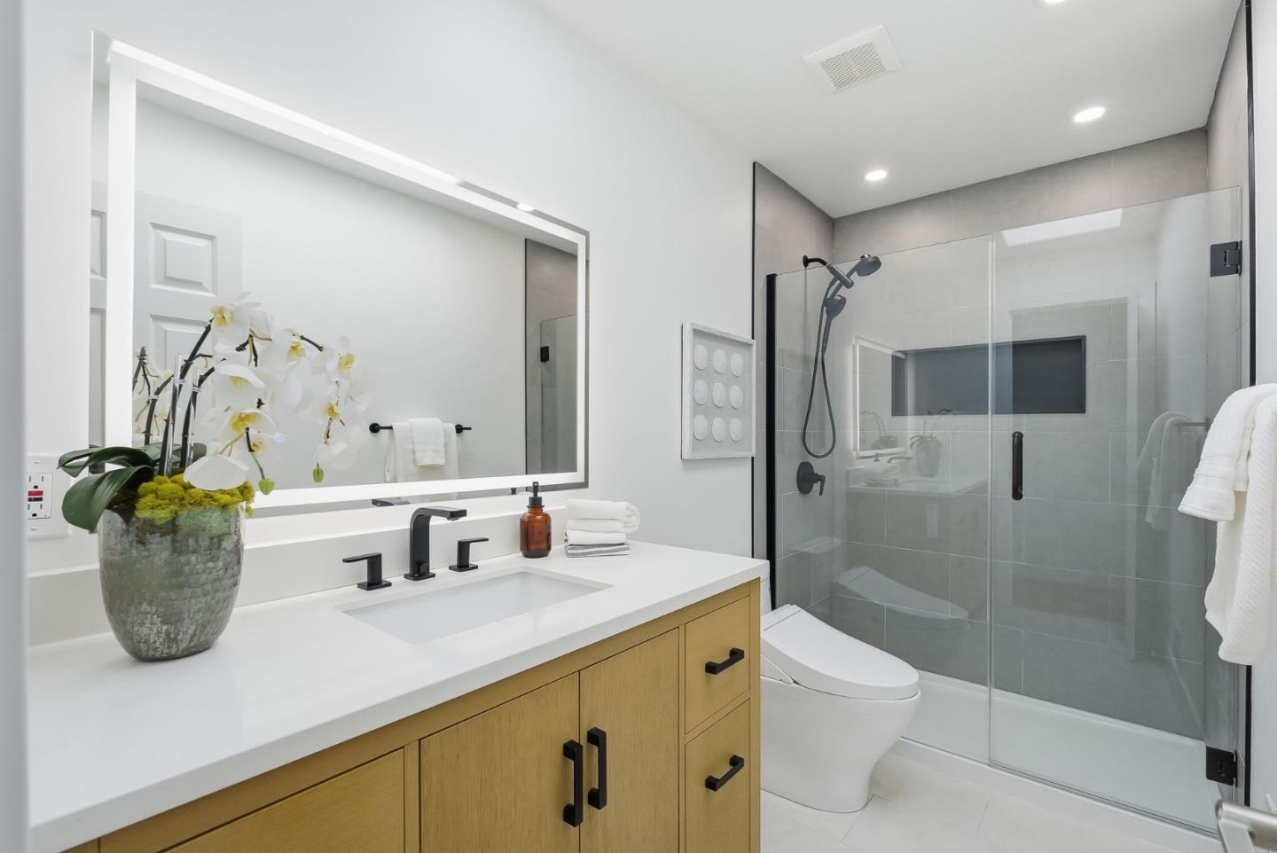 Detail Gallery Image 27 of 36 For 2688 Elliot St, Santa Clara,  CA 95051 - 3 Beds | 2 Baths