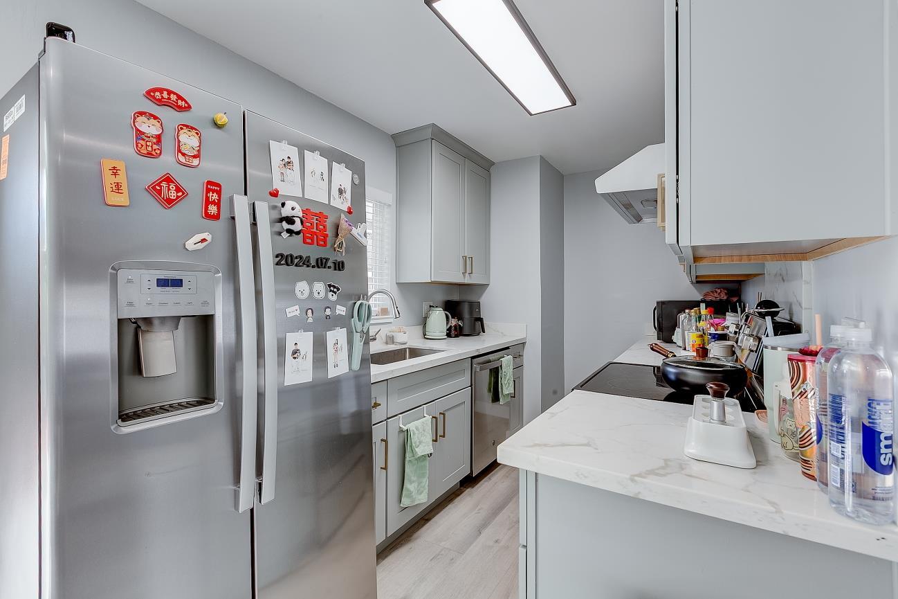 Detail Gallery Image 23 of 30 For 686-688 San Luisito Way, Sunnyvale,  CA 94085 - 6 Beds | 4 Baths