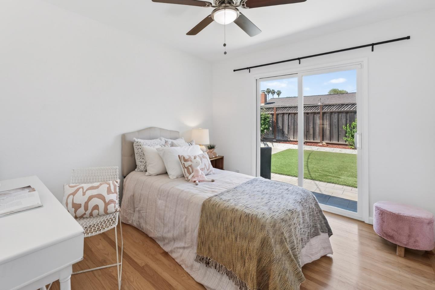 Detail Gallery Image 16 of 30 For 779 Broadmoor, San Jose,  CA 95129 - 4 Beds | 2 Baths