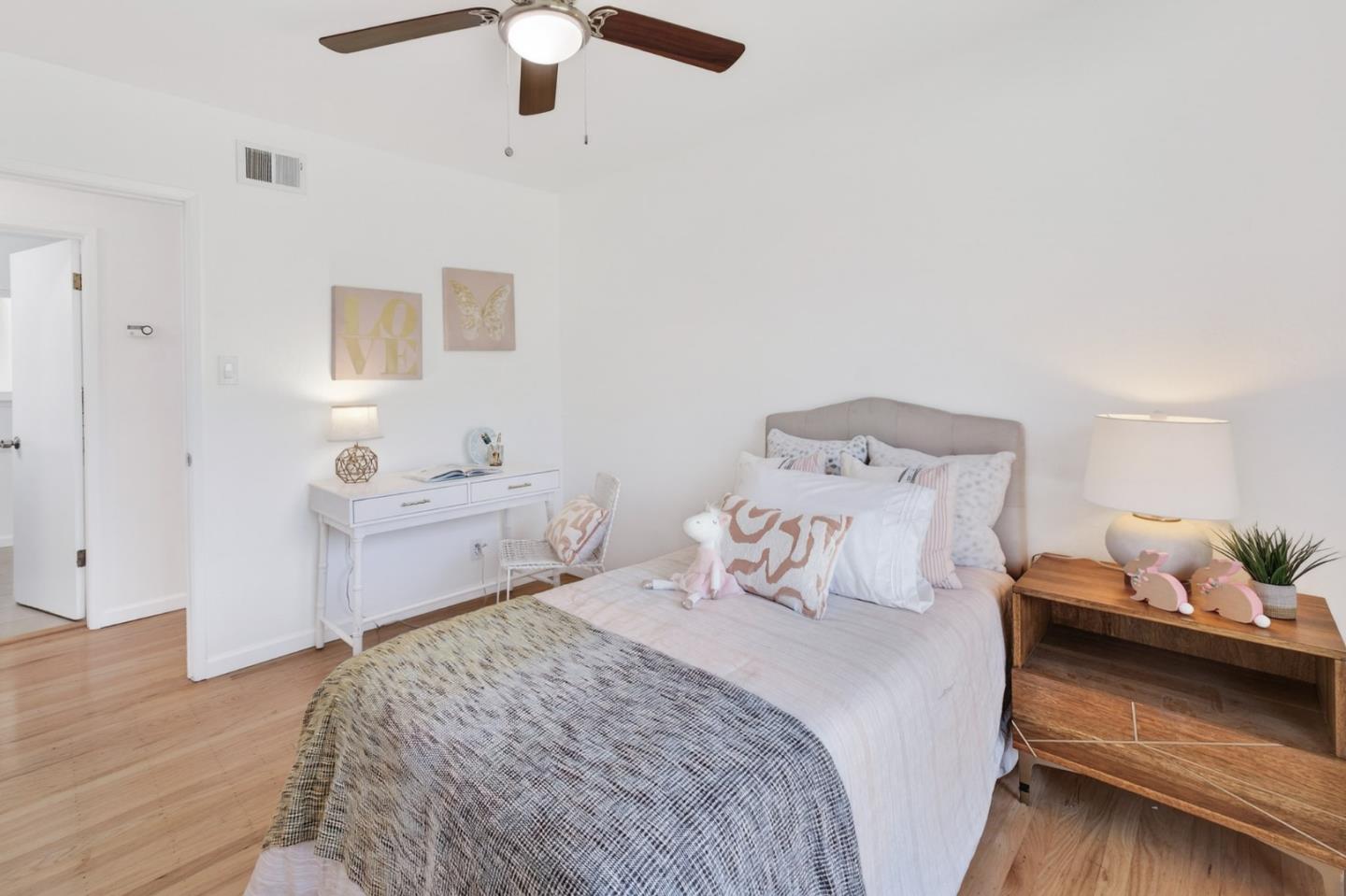 Detail Gallery Image 17 of 30 For 779 Broadmoor, San Jose,  CA 95129 - 4 Beds | 2 Baths