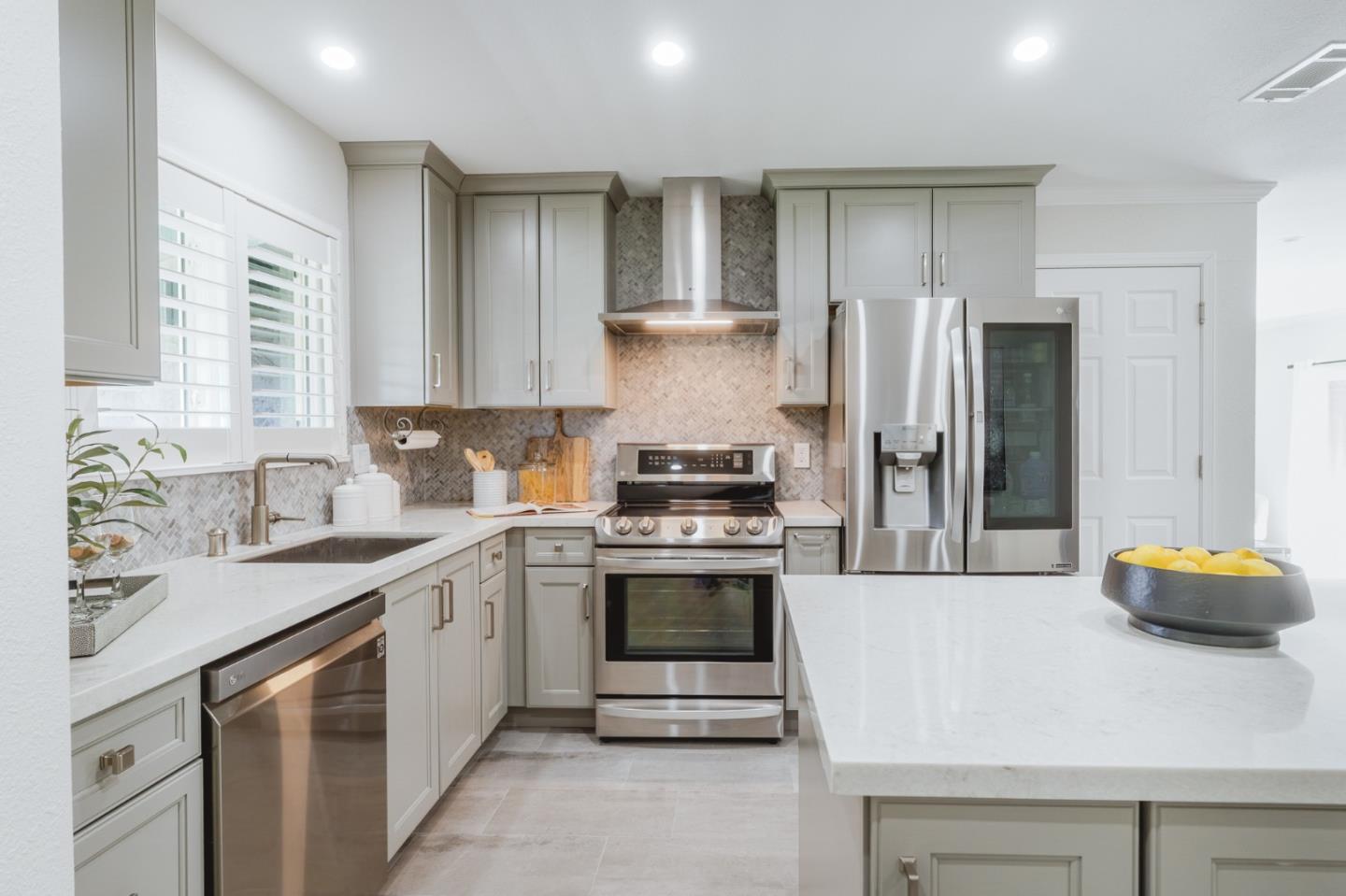 Detail Gallery Image 10 of 65 For 440 Ariel Dr, San Jose,  CA 95123 - 3 Beds | 2 Baths