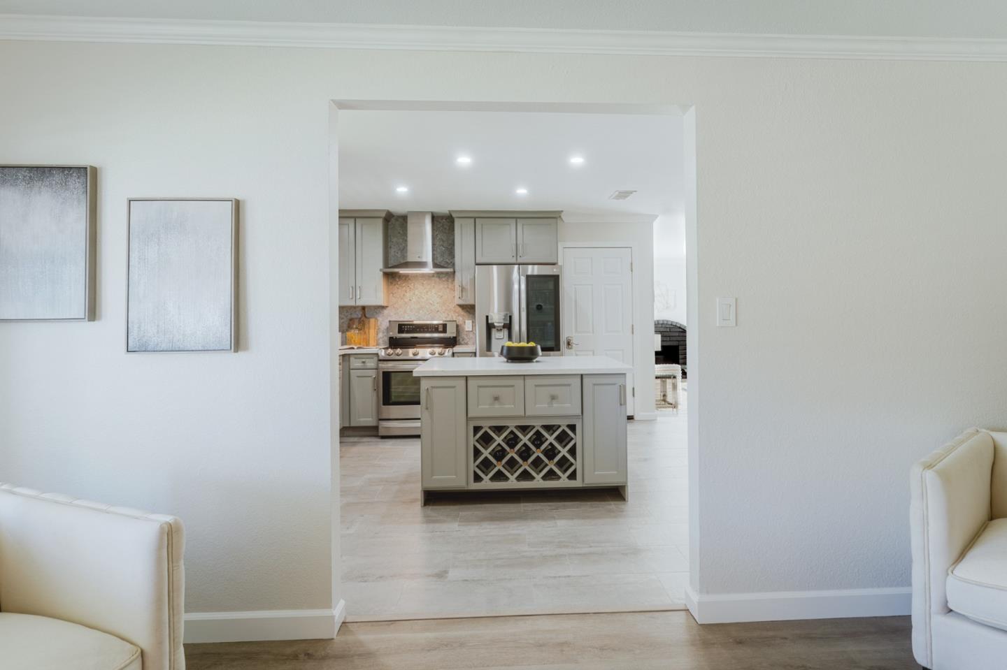 Detail Gallery Image 8 of 65 For 440 Ariel Dr, San Jose,  CA 95123 - 3 Beds | 2 Baths