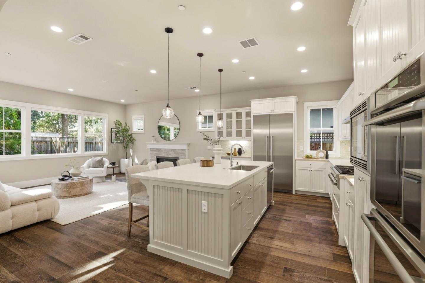 Detail Gallery Image 16 of 47 For 38 Liberty Hall Ln, Redwood City,  CA 94062 - 4 Beds | 4/1 Baths