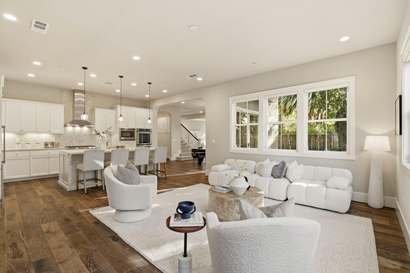 Detail Gallery Image 17 of 47 For 38 Liberty Hall Ln, Redwood City,  CA 94062 - 4 Beds | 4/1 Baths