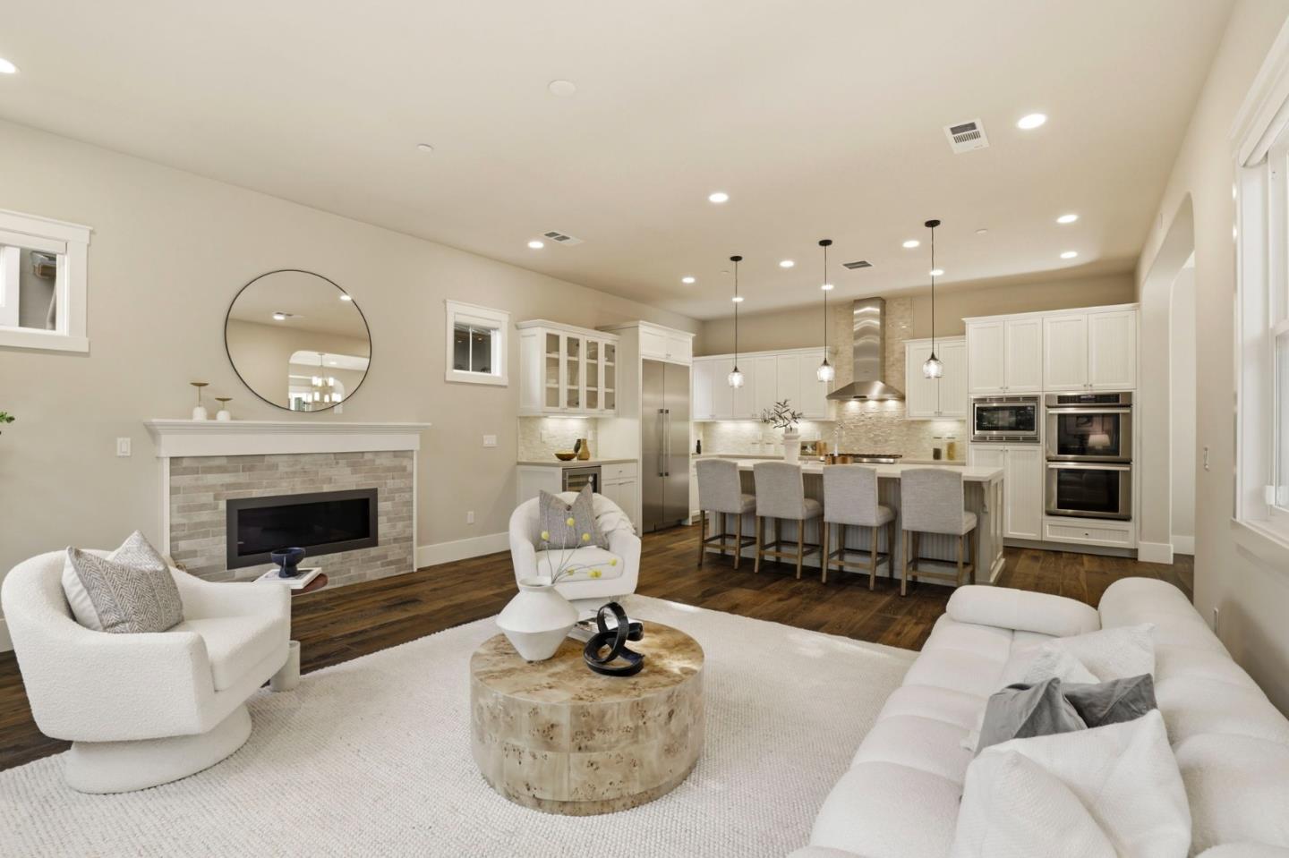 Detail Gallery Image 19 of 47 For 38 Liberty Hall Ln, Redwood City,  CA 94062 - 4 Beds | 4/1 Baths