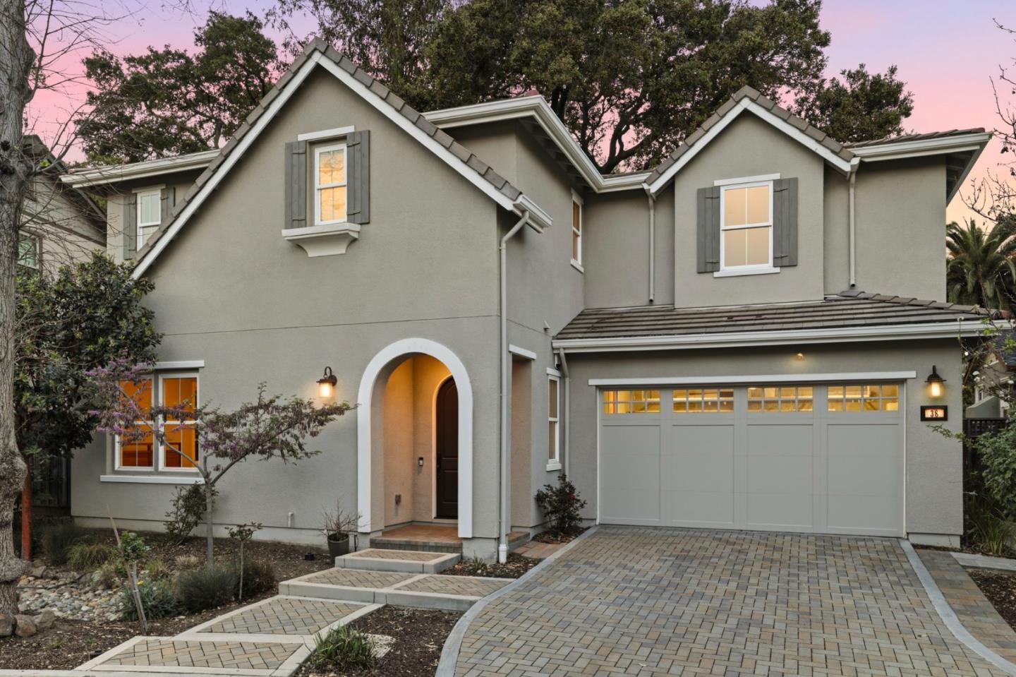 Detail Gallery Image 3 of 47 For 38 Liberty Hall Ln, Redwood City,  CA 94062 - 4 Beds | 4/1 Baths