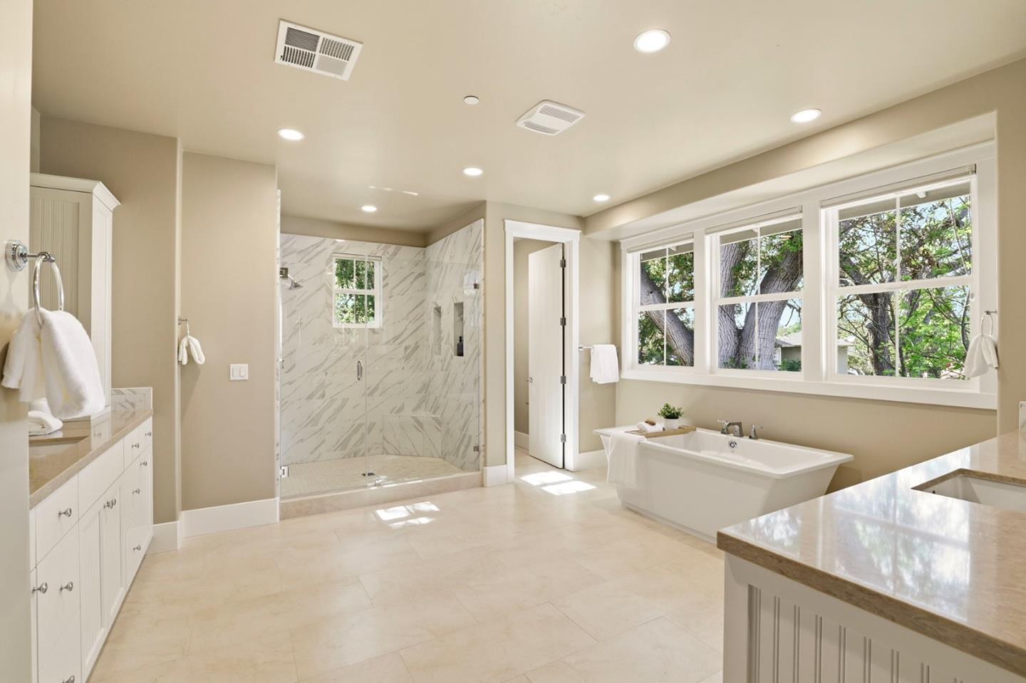Detail Gallery Image 30 of 47 For 38 Liberty Hall Ln, Redwood City,  CA 94062 - 4 Beds | 4/1 Baths