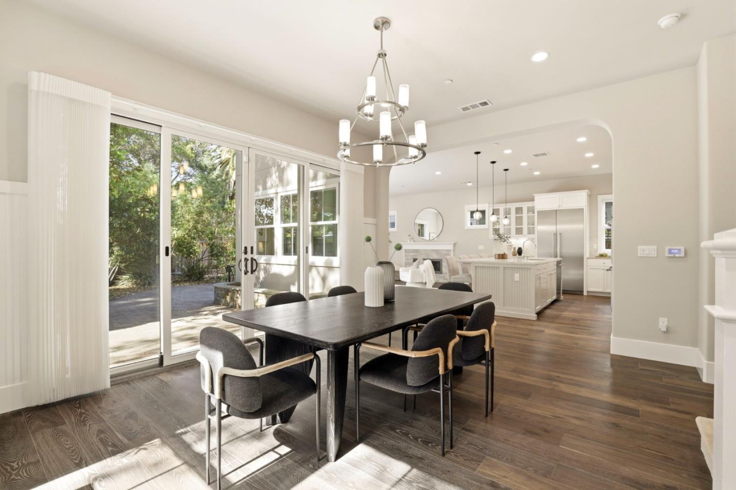 Detail Gallery Image 9 of 47 For 38 Liberty Hall Ln, Redwood City,  CA 94062 - 4 Beds | 4/1 Baths