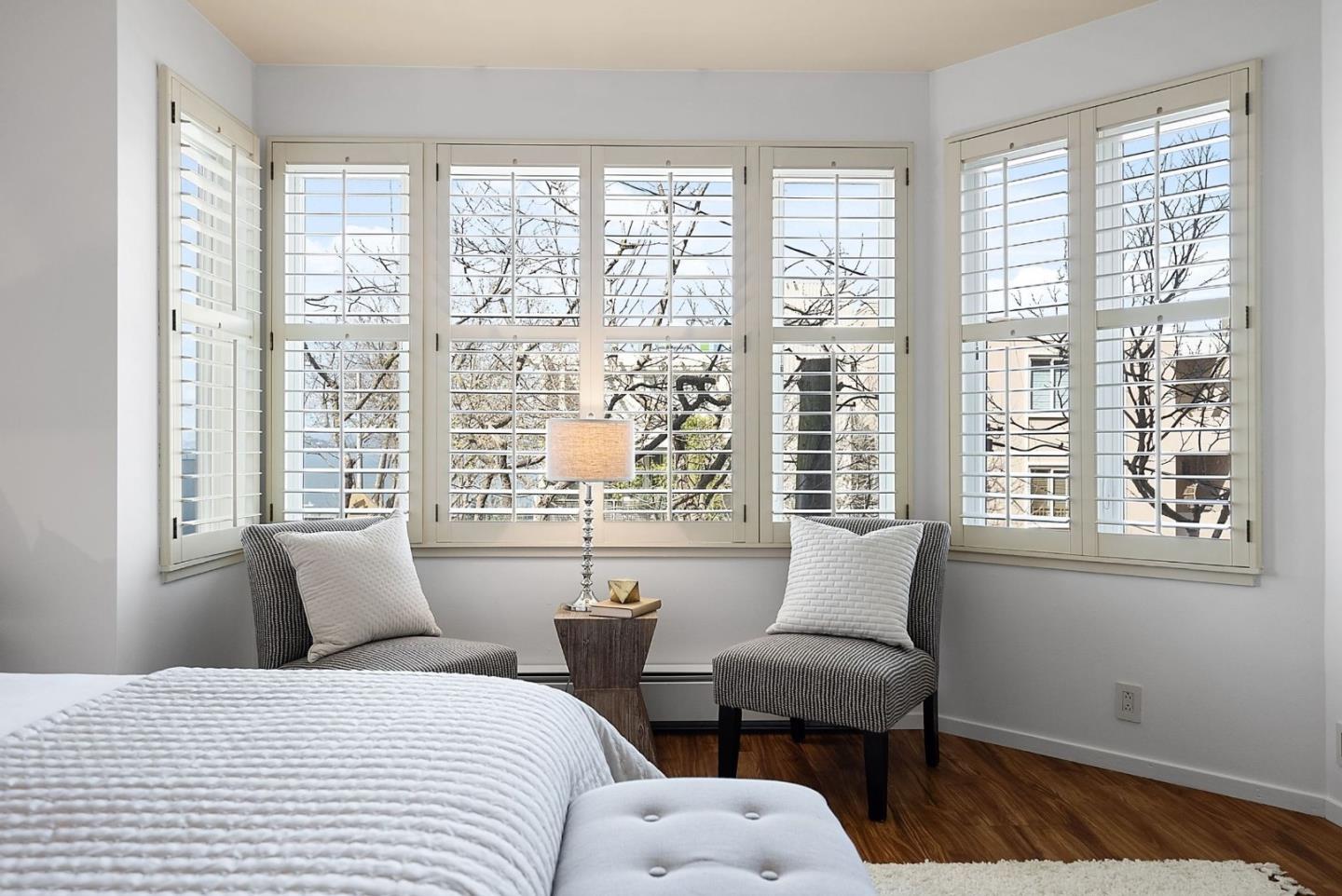 Detail Gallery Image 25 of 53 For 2390 Hyde St 1a,  San Francisco,  CA 94109 - 3 Beds | 2 Baths