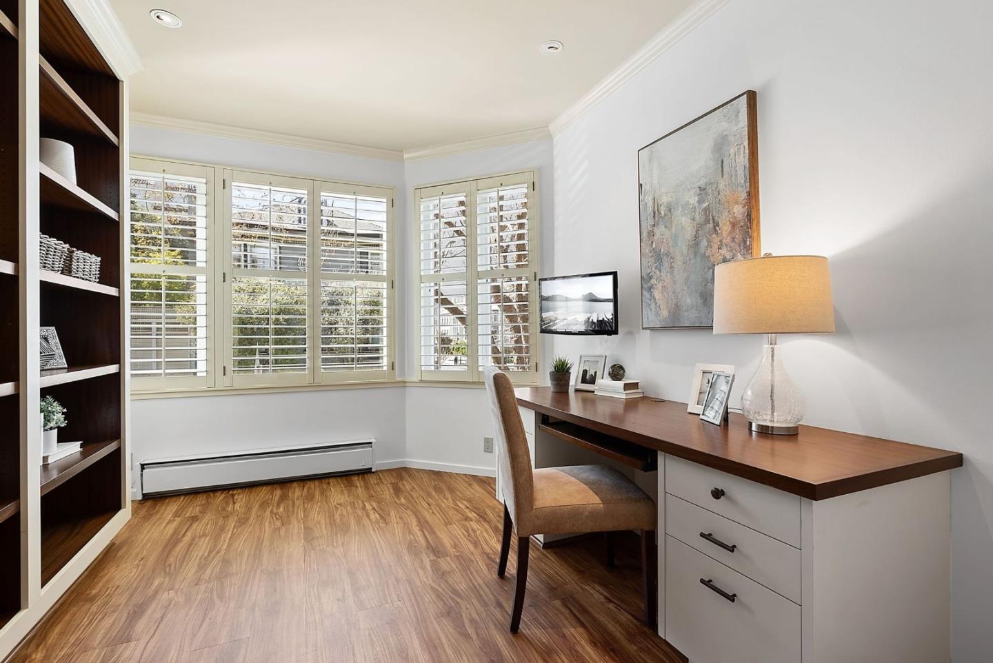 Detail Gallery Image 35 of 53 For 2390 Hyde St 1a,  San Francisco,  CA 94109 - 3 Beds | 2 Baths