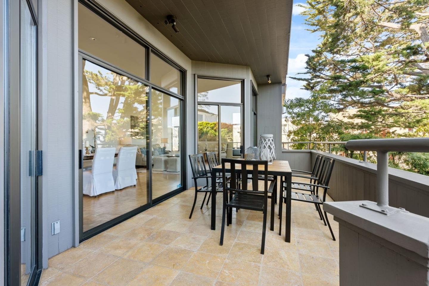 Detail Gallery Image 43 of 53 For 2390 Hyde St 1a,  San Francisco,  CA 94109 - 3 Beds | 2 Baths