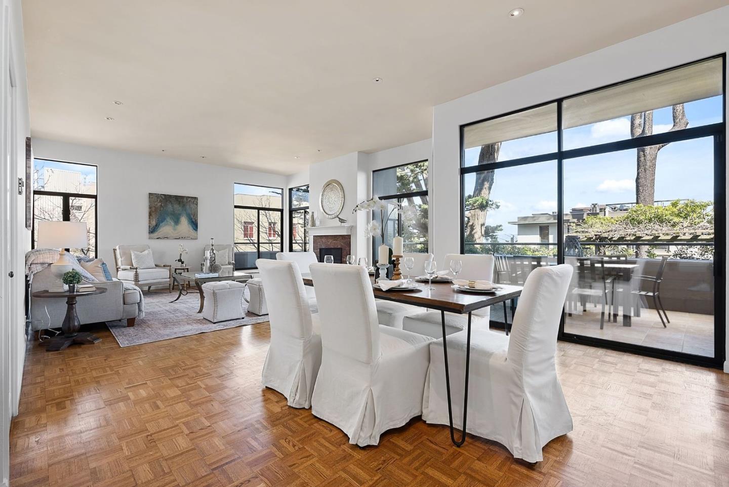 Detail Gallery Image 8 of 53 For 2390 Hyde St 1a,  San Francisco,  CA 94109 - 3 Beds | 2 Baths