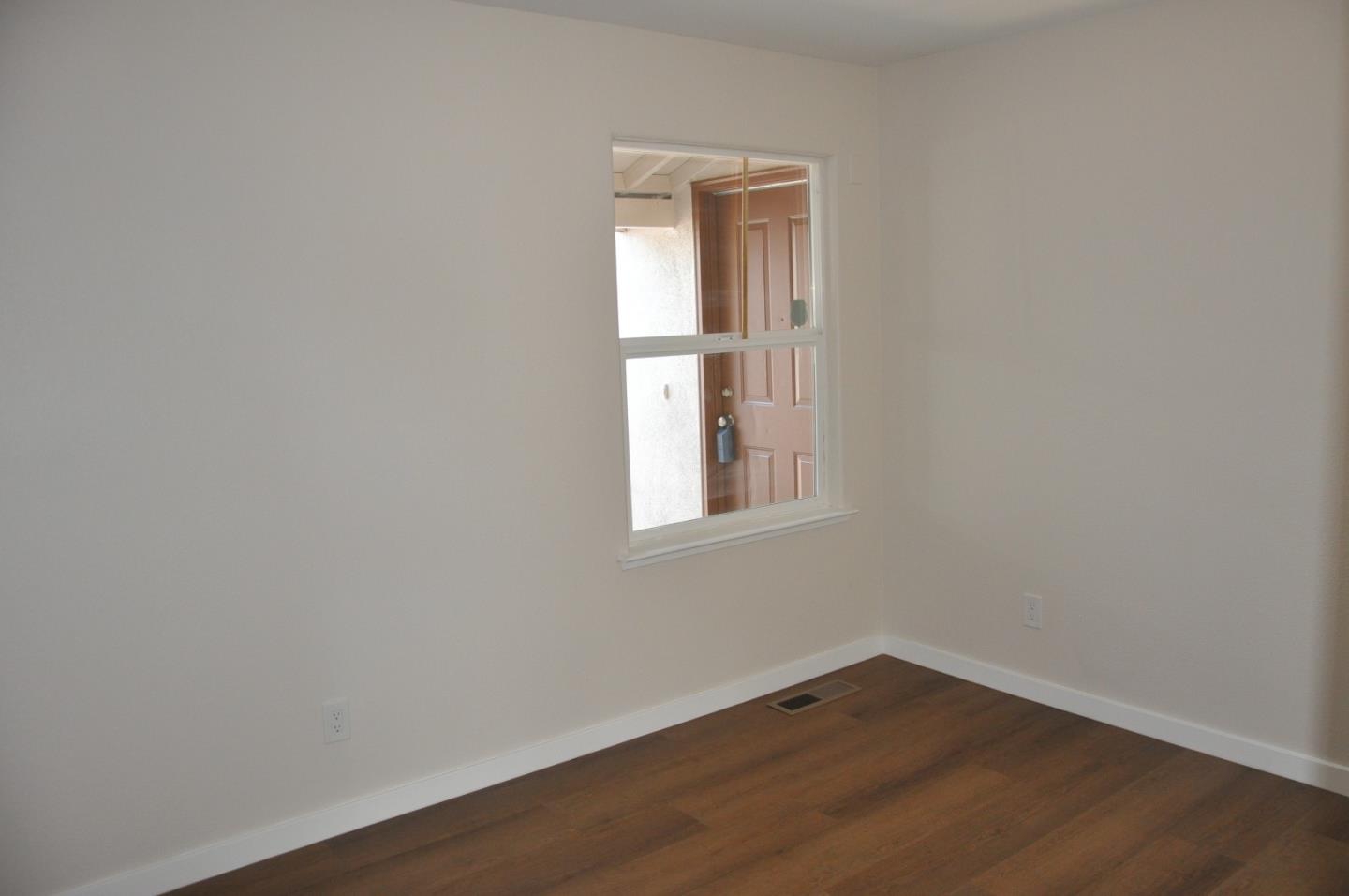 Detail Gallery Image 8 of 16 For 3248 Rocky Mountain Dr, San Jose,  CA 95127 - 3 Beds | 2 Baths