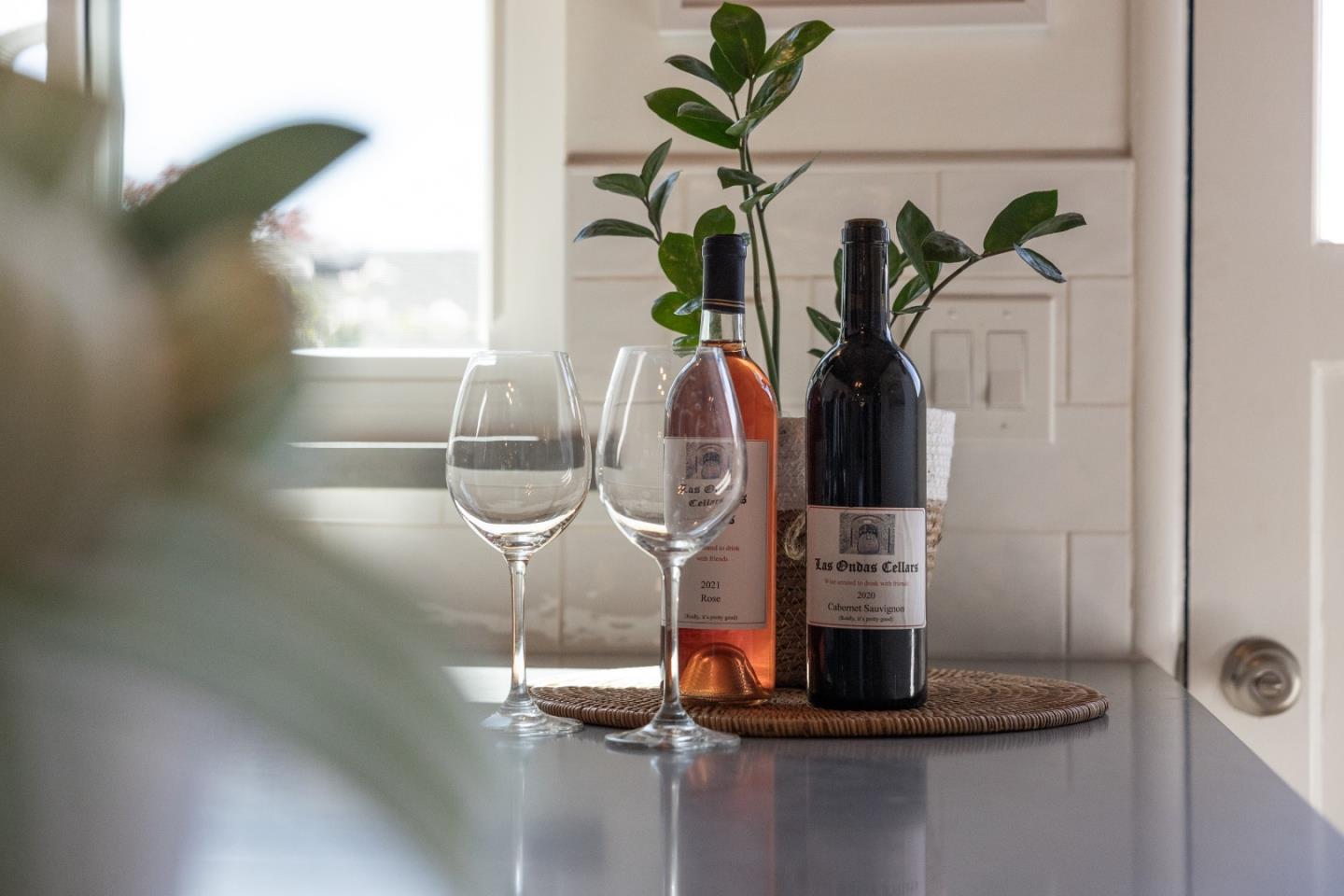 Detail Gallery Image 11 of 35 For 107 Las Ondas Ct, Santa Cruz,  CA 95060 - 3 Beds | 2 Baths