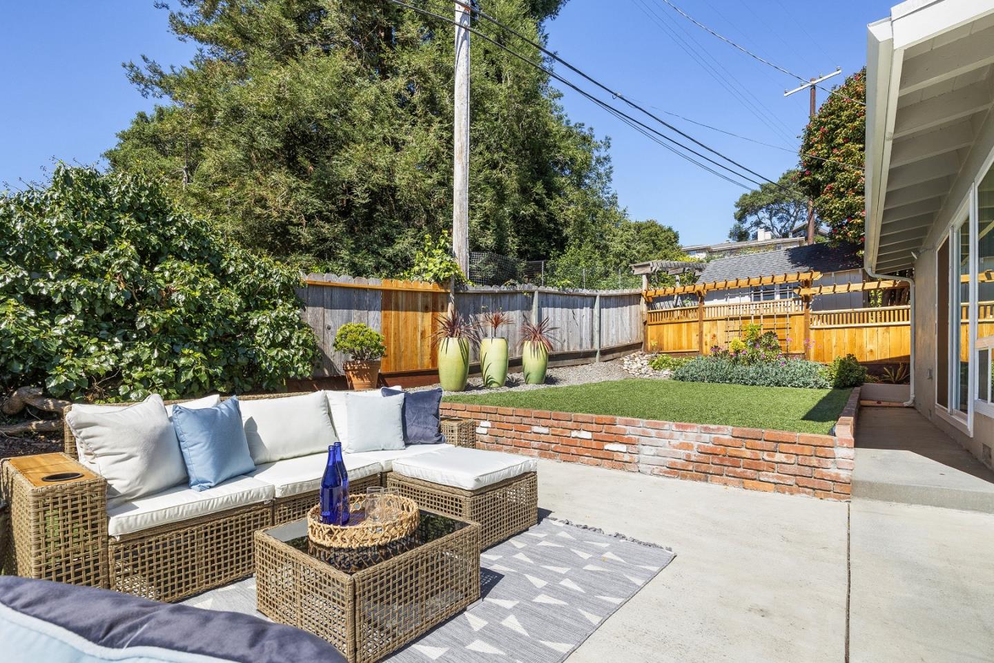 Detail Gallery Image 20 of 35 For 107 Las Ondas Ct, Santa Cruz,  CA 95060 - 3 Beds | 2 Baths