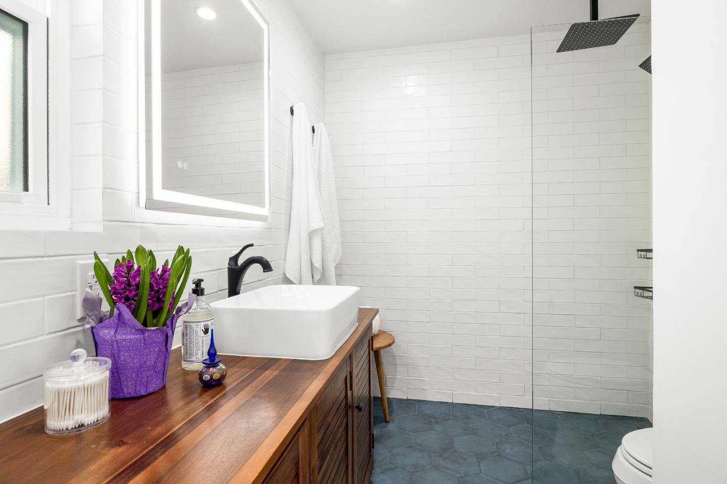 Detail Gallery Image 24 of 35 For 107 Las Ondas Ct, Santa Cruz,  CA 95060 - 3 Beds | 2 Baths